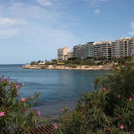Cosy 3br With Private Terrace In By 360 Estates Lägenhet Sliema