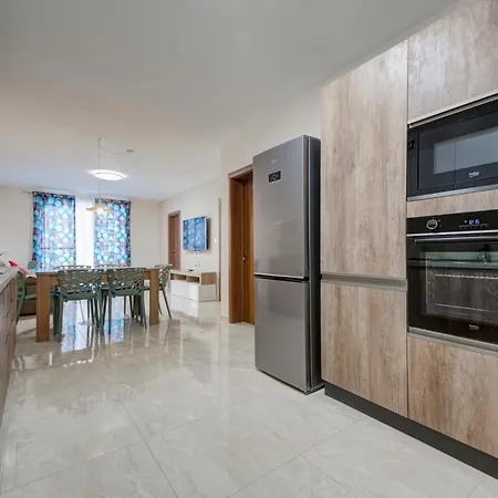 Apartamento Cosy 3br With Private Terrace In By 360 Estates Sliema