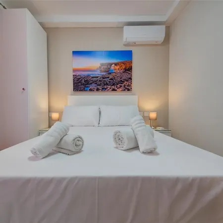 Apartament Cosy 3br With Private Terrace In By 360 Estates